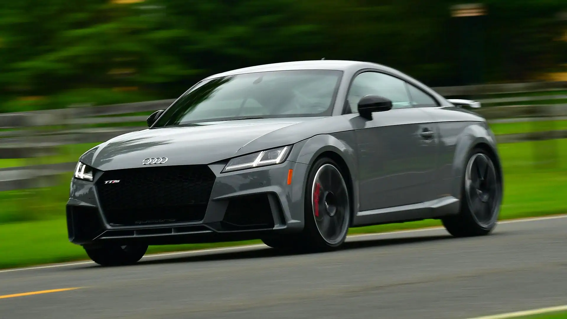 2018-audi-tt-rs