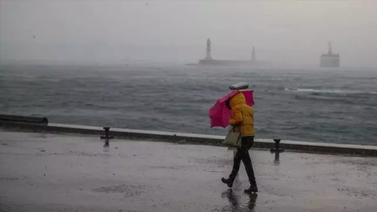 İstanbul'a tam fırtına geliyor aman dikkat