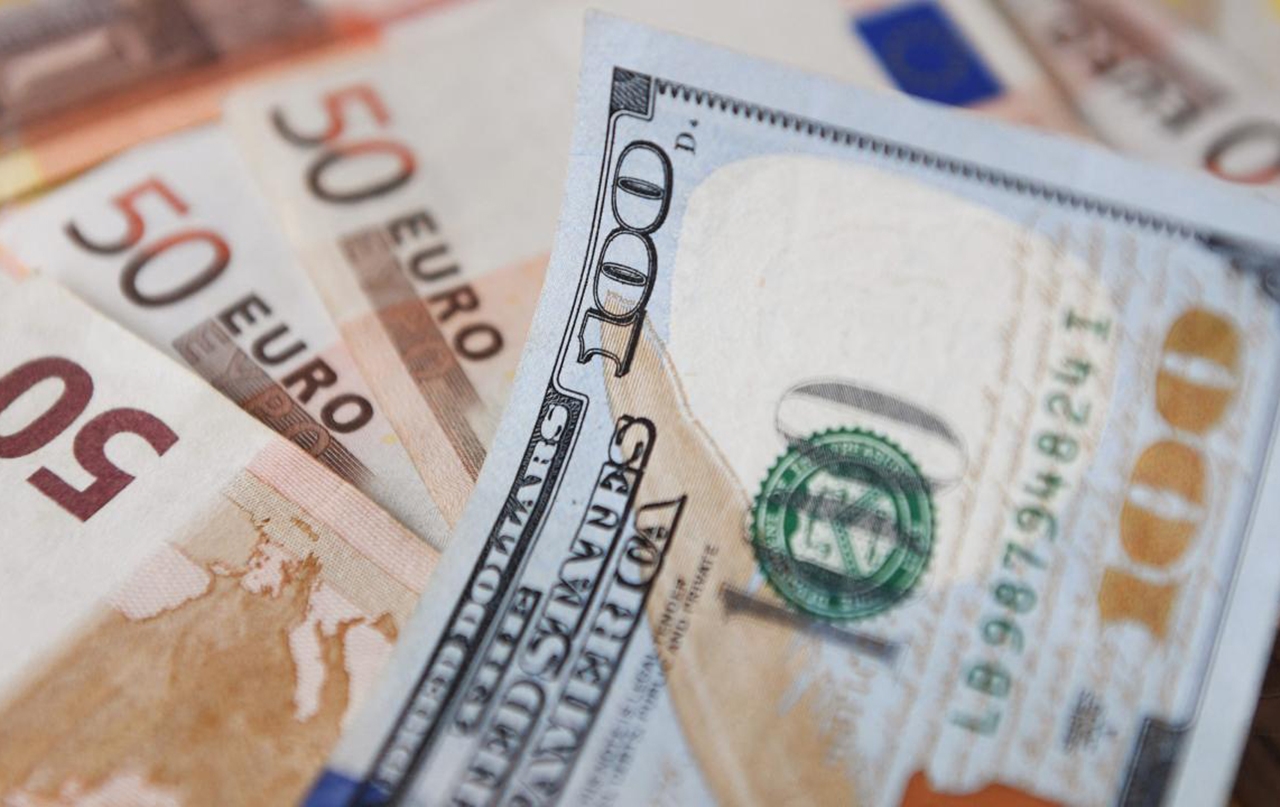dolar-8