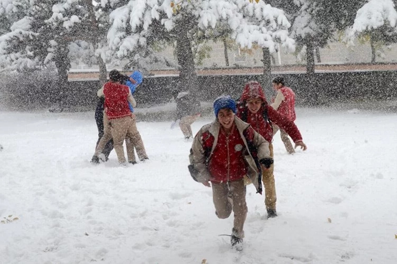 Bir ilimiz daha okulları tatil etti