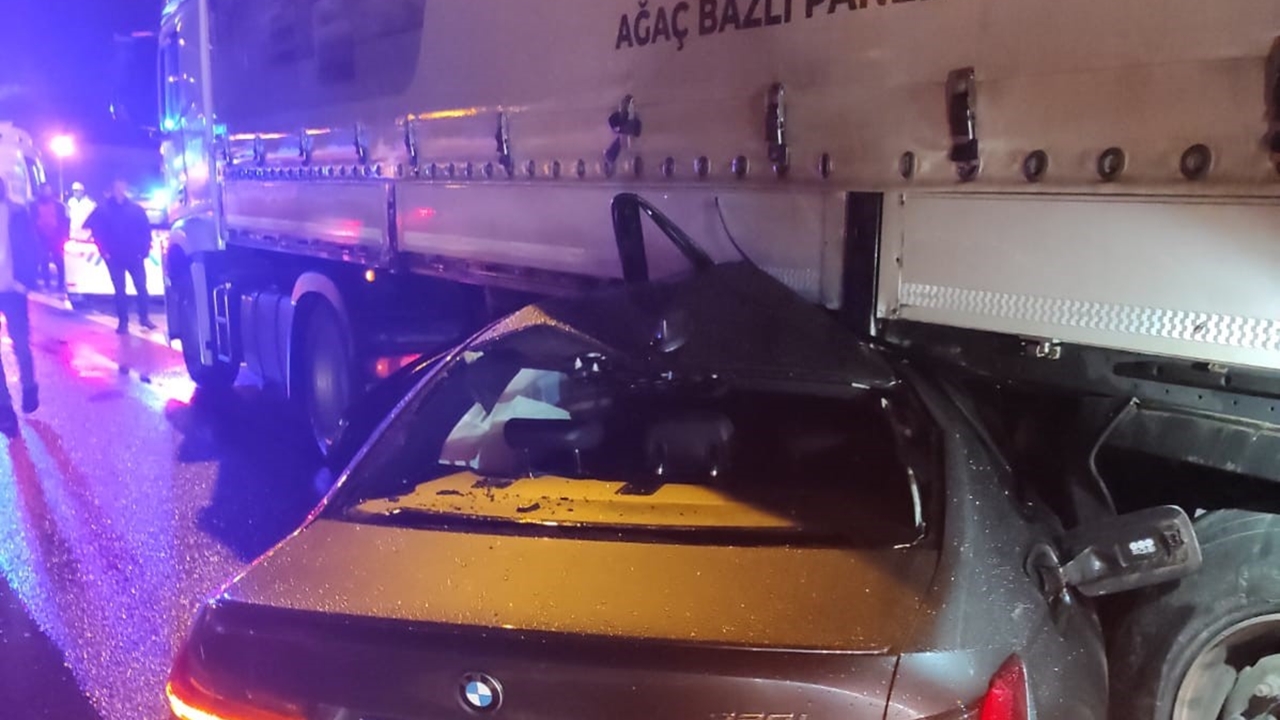 Bursa otobanda feci şekilde trafik kazası