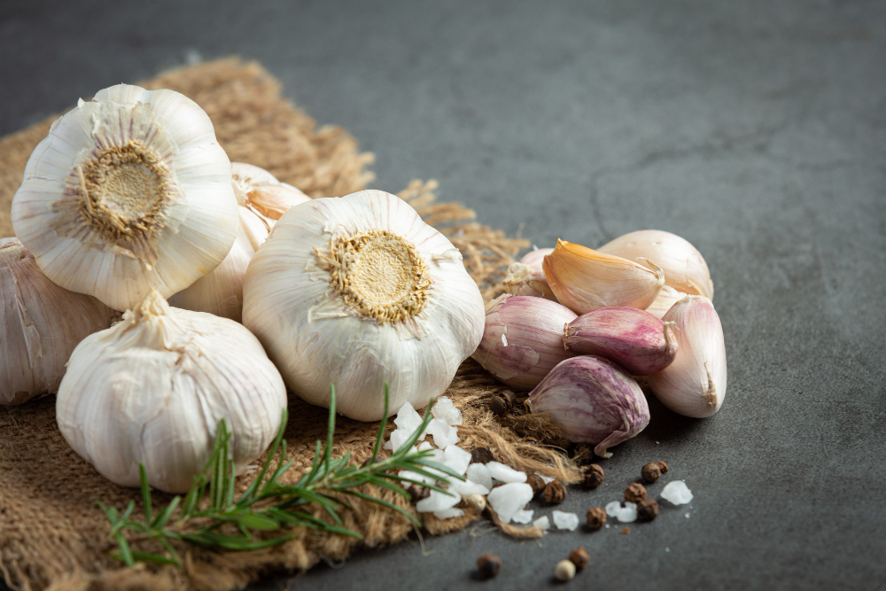 Fresh Raw Garlic Ready Cook