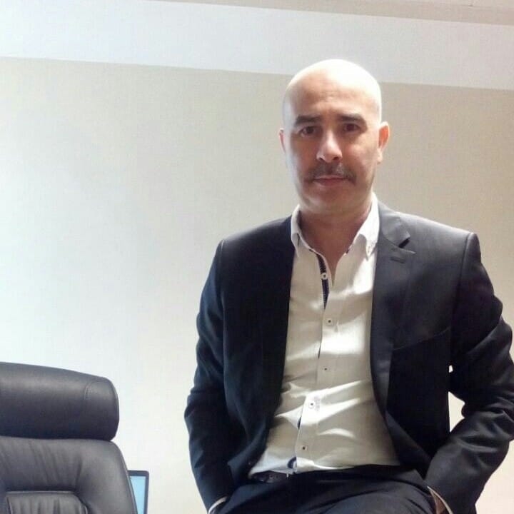 Hakim Yazar Omer Cavus (7)