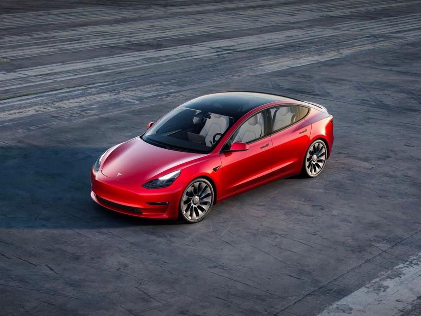 Genç Gazete Yenilenen Tesla Model 3 Tanıtıldı!2