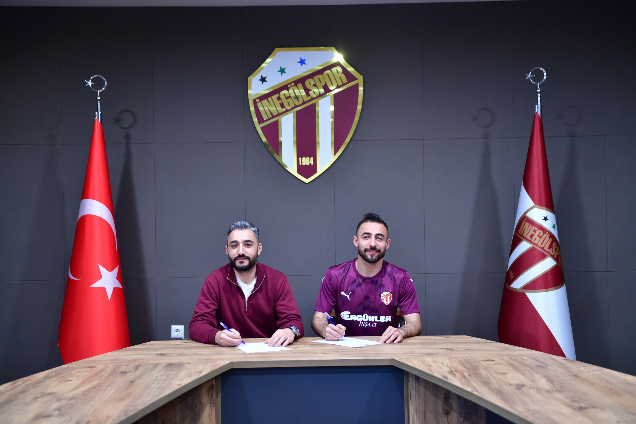 İnegölspor’dan Transfer Atağı! Ömer Gür Artık Bordo Beyaz Formayı Giyecek