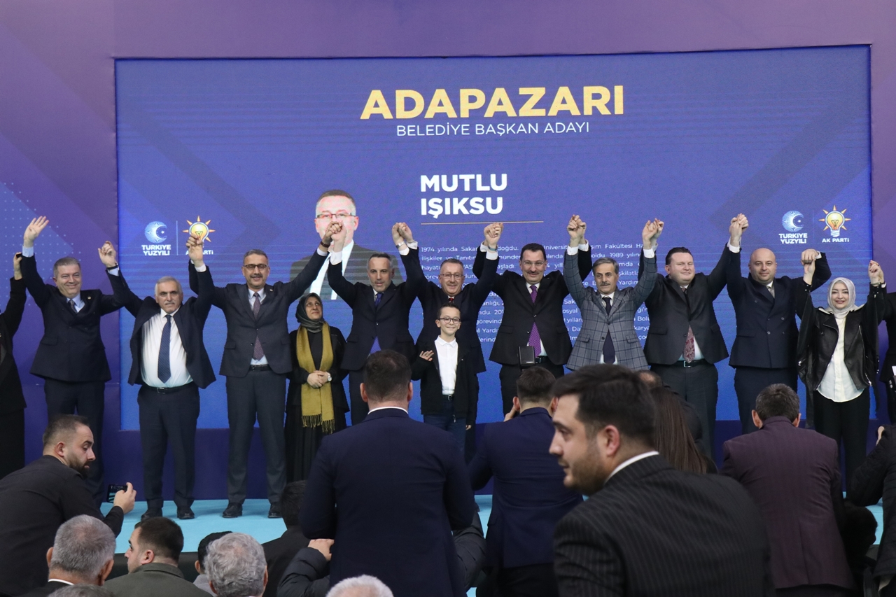 AK Parti Sakarya'da adaylarını tanıttı