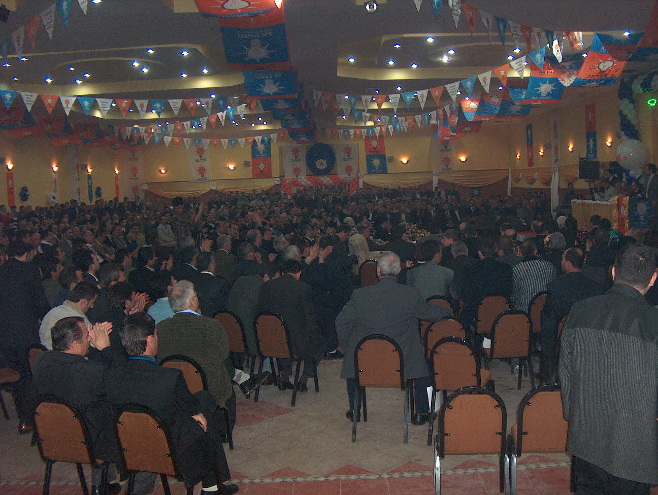 Genç Gazete 06 Mart 2006 Ak Parti Kongresi Çizikler (2)