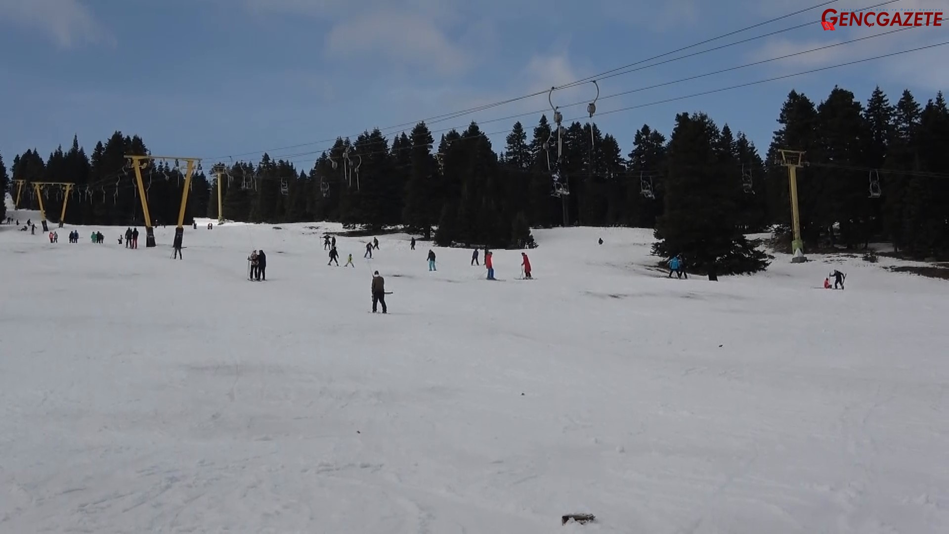 Genç Gazete Uludağ'da Kayak Sezonu Finaline Özel Büyük Indirimler Var! (1)