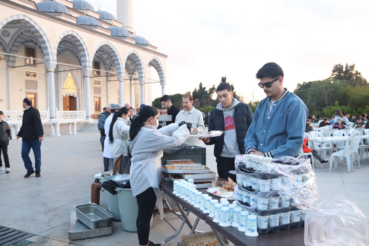 Şehit ve gazi yakınları için iftar programı düzenlendi