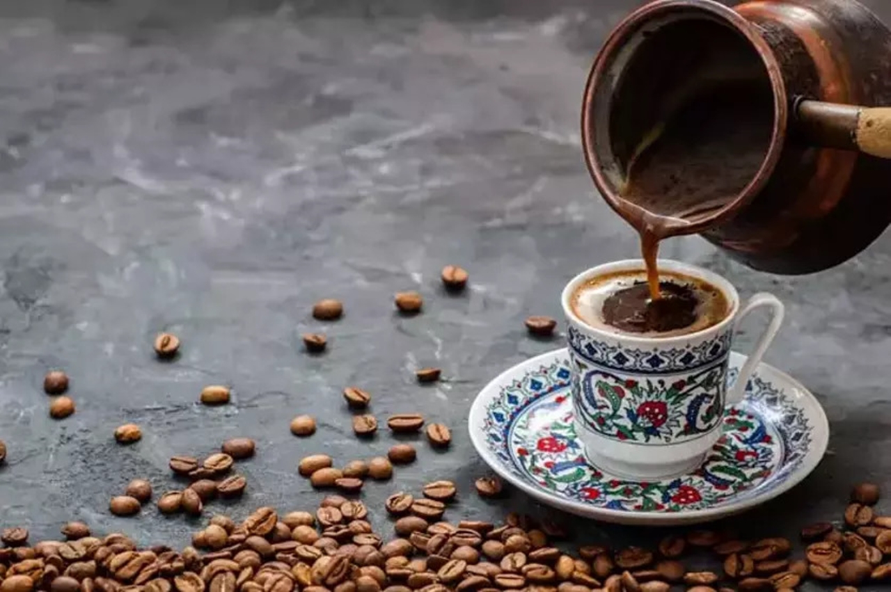 Türk kahvesi tutkusu: Sağlıkla dengede tutun