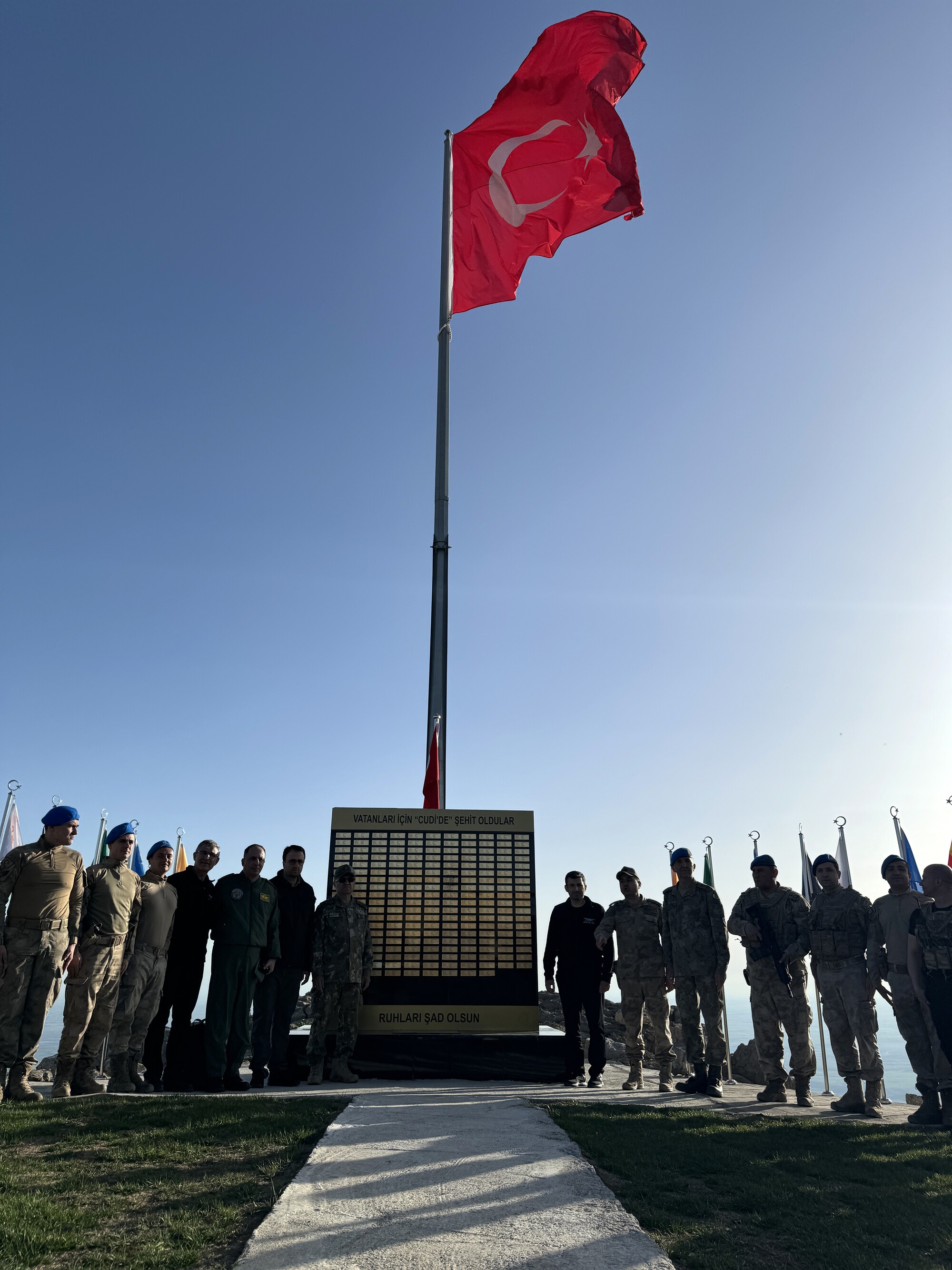 Genç Gazete 2. Ordu Komutanı, Baykar Ve Aselsan Başkanlarıyla Sınır Bölgesinde (3)