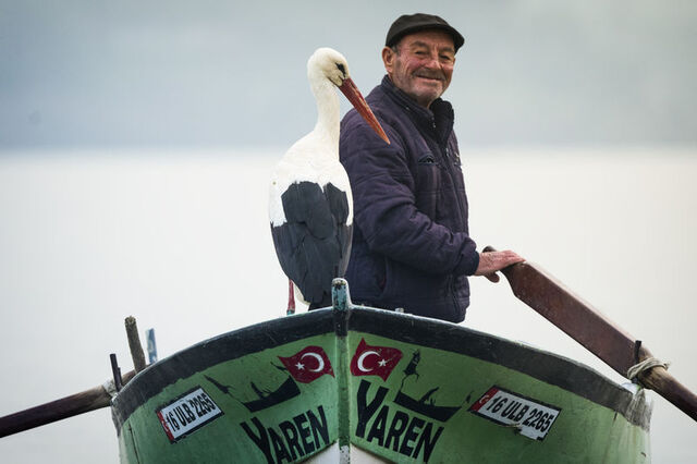 Genç Gazete Balıkçı Adem Amca'dan Yaren Leyleğe Bayram Hediyesi3