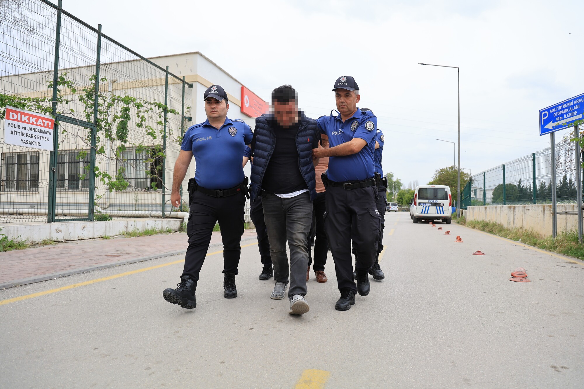 Genç Gazete Belediyenin Temizlik Işleri Müdürü Polise Silah Çekti (4)