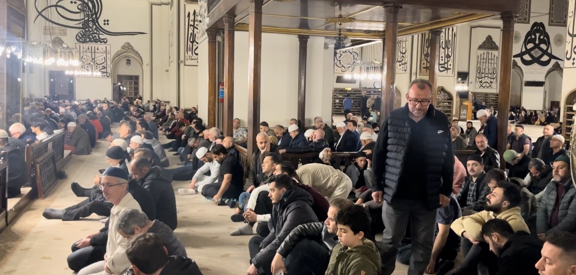 Genç Gazete Bursa Ulu Cami'de Fetih Duası Yaptılar  (3)