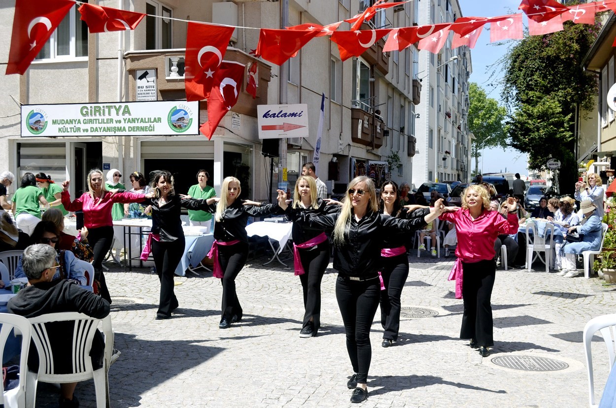 Girityalılar 10. Yıllarını Coşkuyla Kutladı