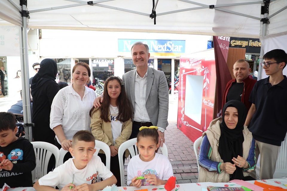 İnegöl’de Anneler Günü İnegöl Belediyesi İle Renklendi3