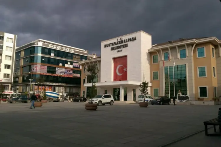 Mustafakemalpaşa Bld Maaş Krizi