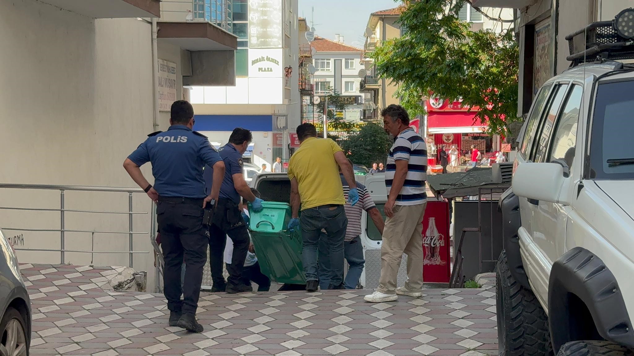 Boşanma Aşamasındaki Kadın Evinde Ölü Bulundu