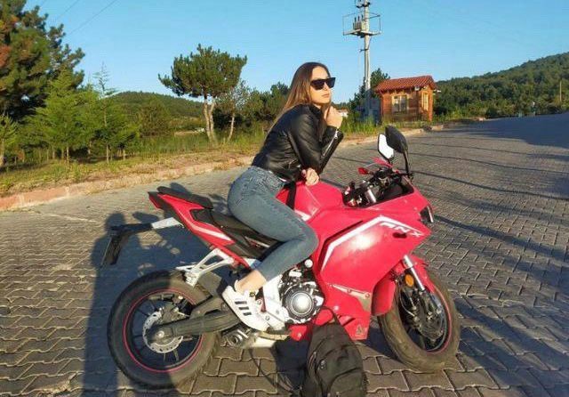 Çok Sevdiği Motosikleti Sonu Oldu Genç Kızdan Geriye Bu Fotoğraflar Kaldı (3)