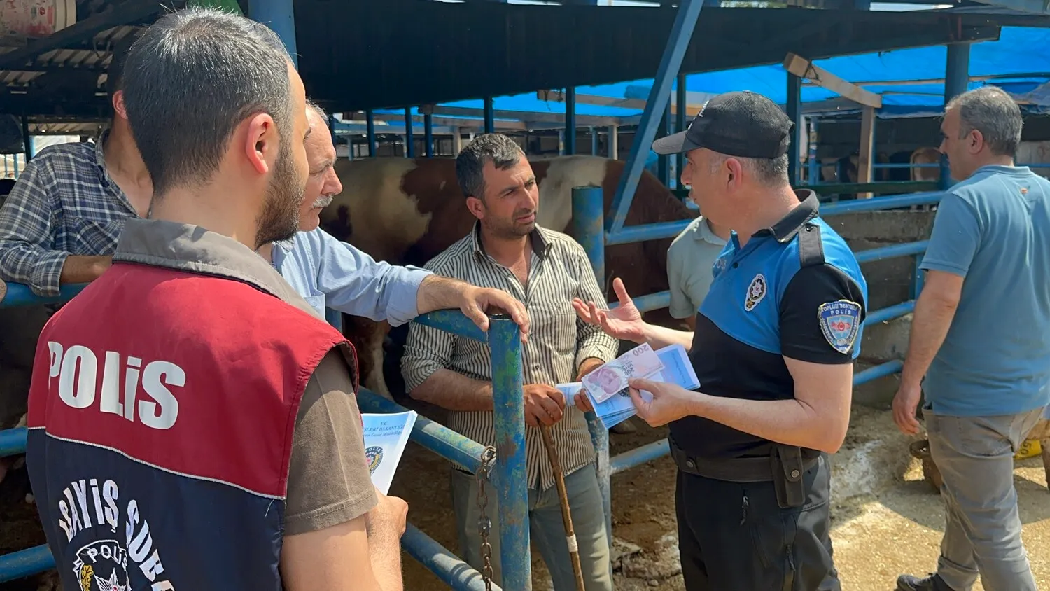 Genc Gazete Kurban Bursa Kurban Polis Uyari (4) 4 11Zon