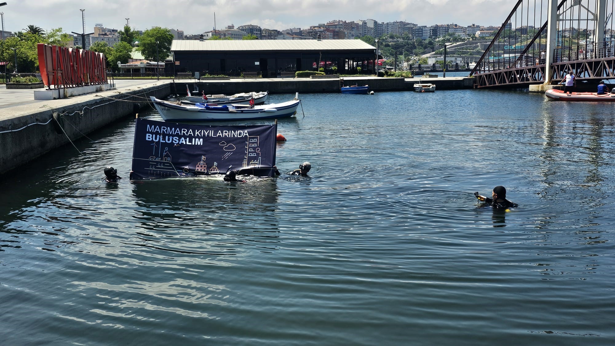 Marmara Denizi'nden 1 Saatte Çıkarıldı! 980 Kilogram Atık Şaşkınlık Yarattı (3)