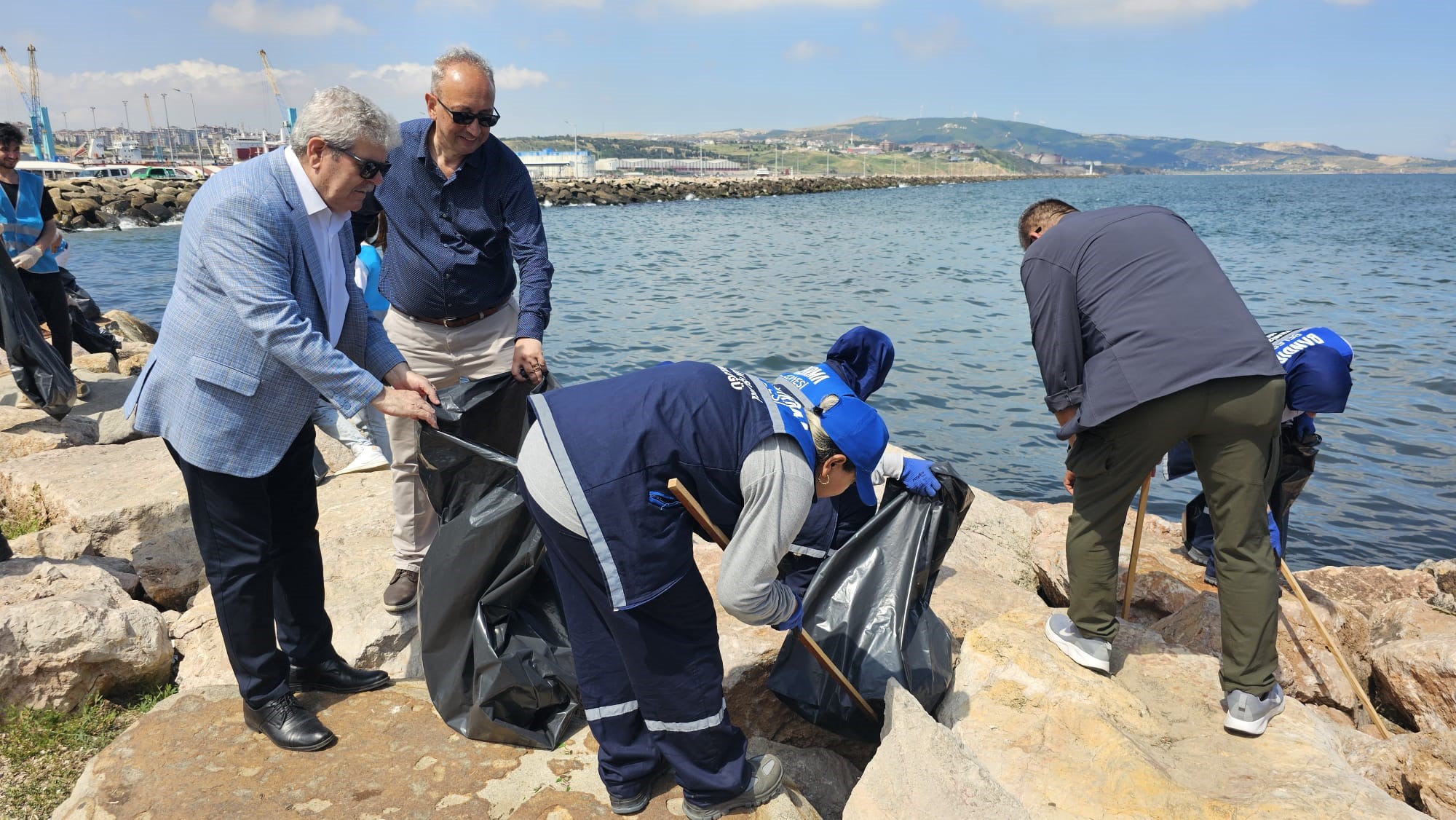 Marmara Denizi'nden 1 Saatte Çıkarıldı! 980 Kilogram Atık Şaşkınlık Yarattı