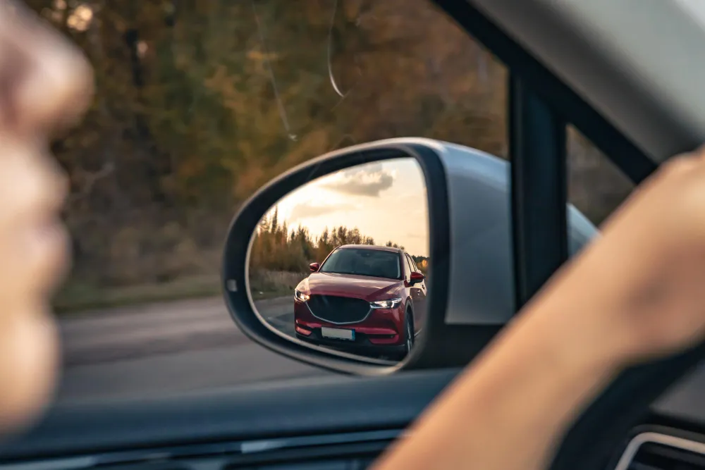 Genc Gazete Arabaların Aynaları Neden Farklı Gösteriyor Otomobil Aynaları (4)