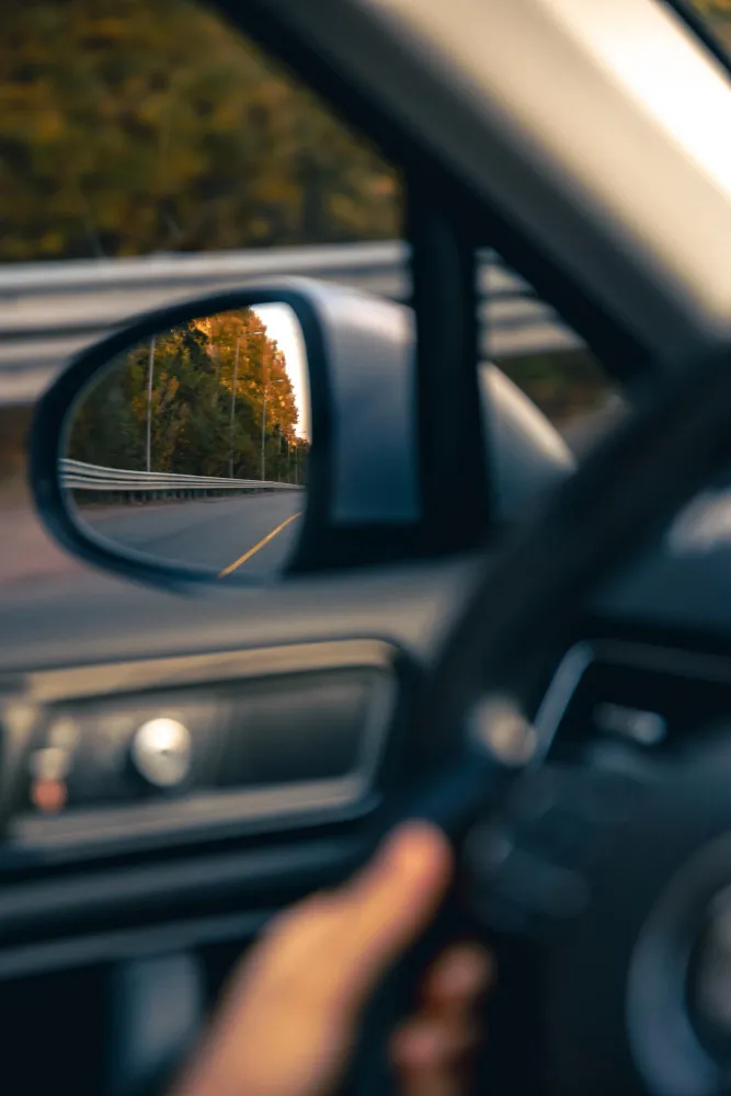 Genc Gazete Arabaların Aynaları Neden Farklı Gösteriyor Otomobil Aynaları (5)
