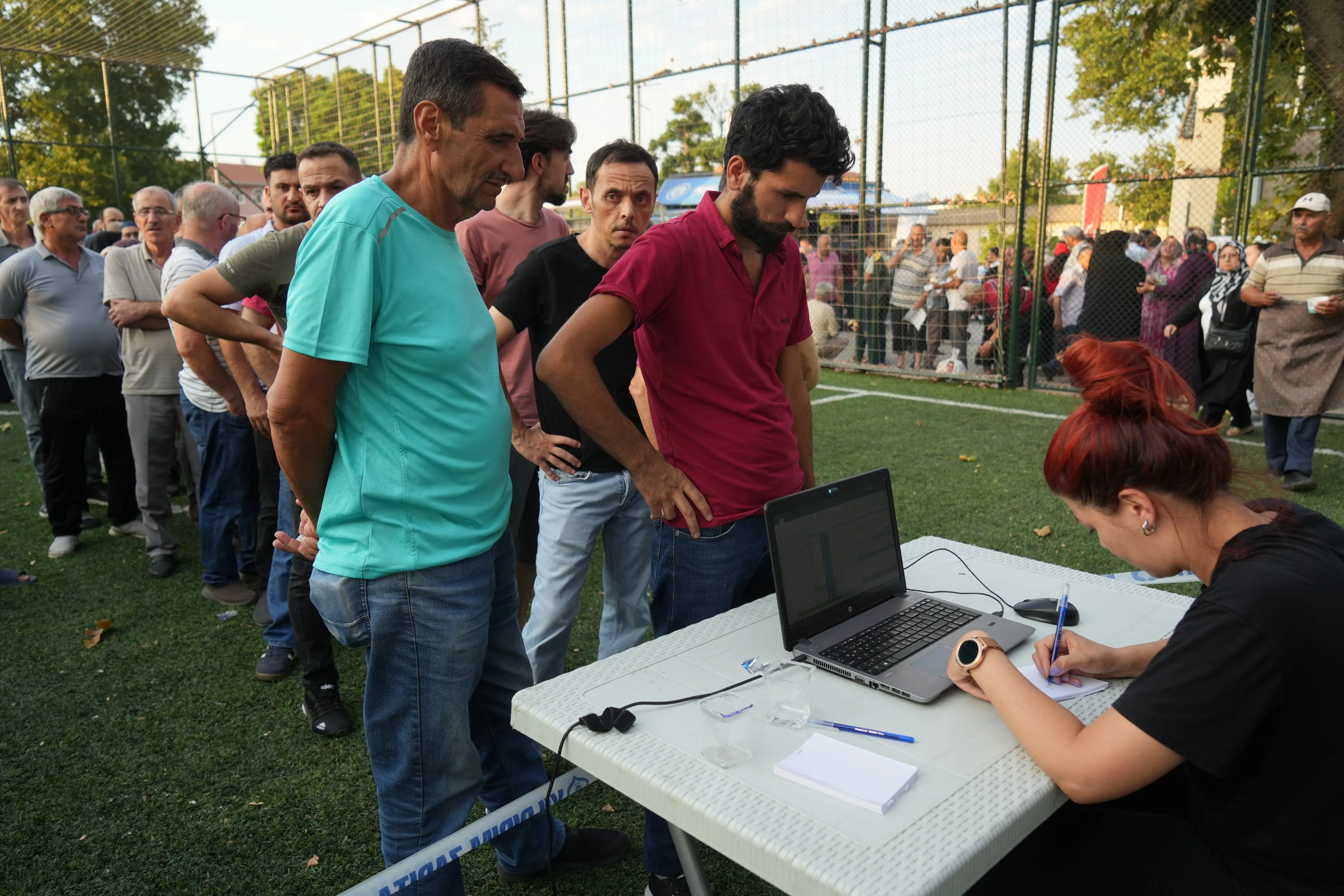 Yıldırım'da Bin 237 Hak Sahibi Tapularını Teslim Aldı (3)