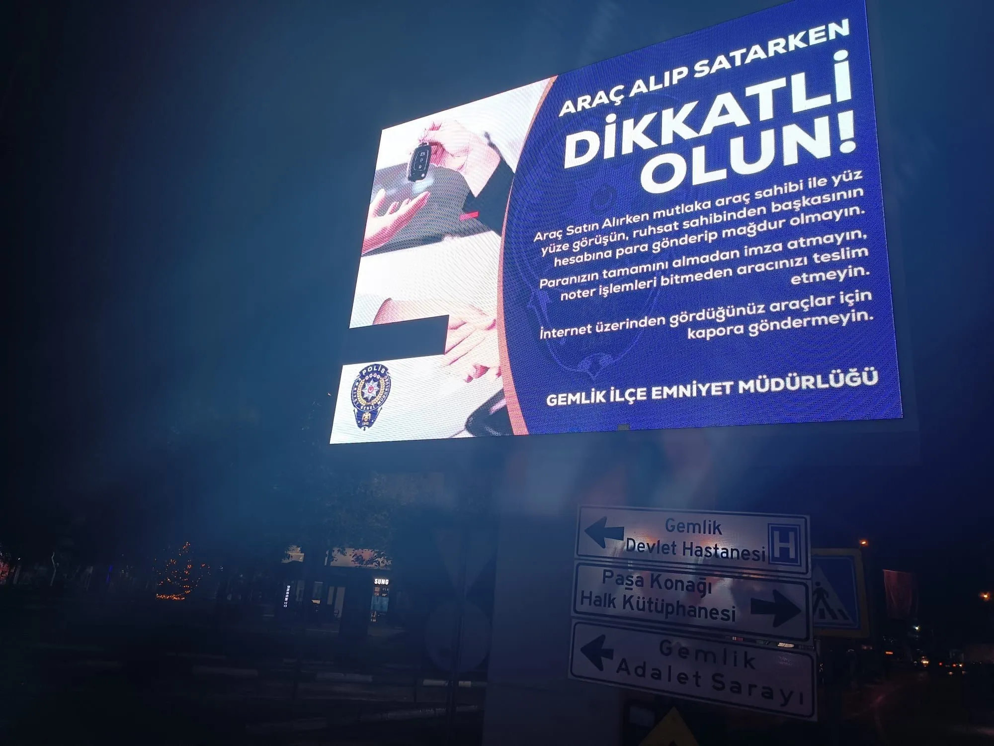 Gemlik Polisi Dolandırıcılık Olaylarına Ilişkin Bilgilendirme Yaptı (2)