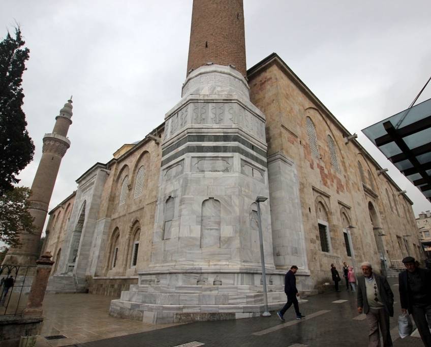 Genc Gazete Bursa Bursa Ulucami’nin Şadırvanları Ulucami (17)