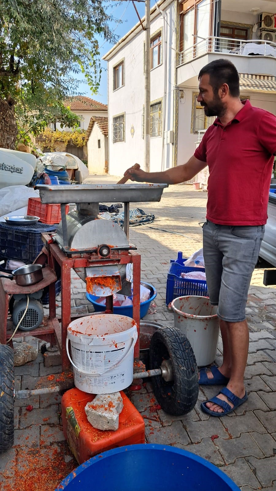 Genc Gazete Bursa'da Kışlık Salça Hazırlıkları (5)