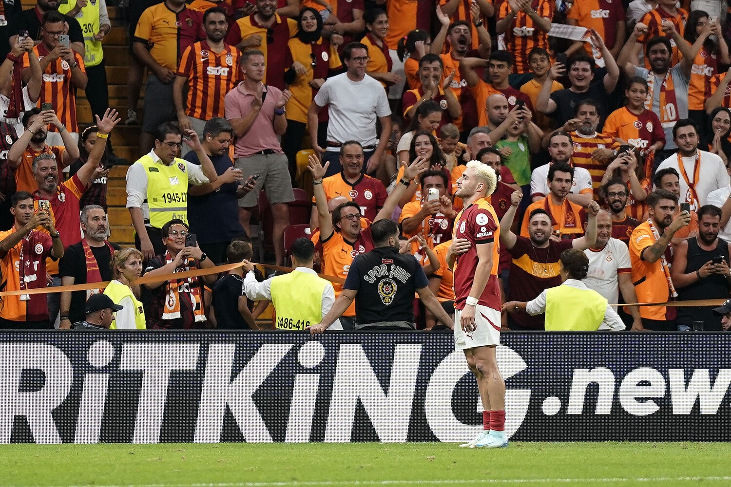 Genc Gazete Galatasaray Rizespor'u Dağıttı! Okan Hocadan Önemli Açıklamalar! (2)