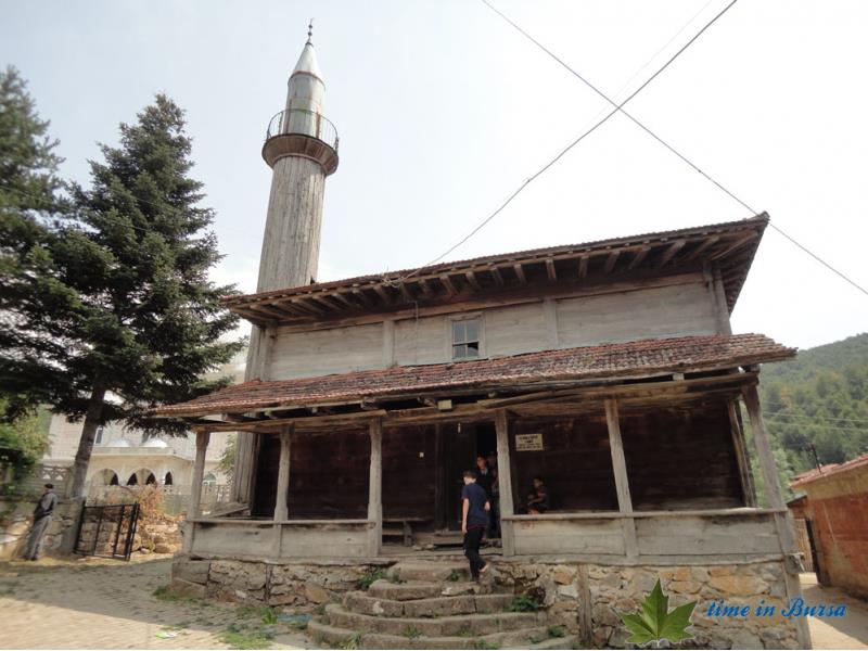 Genc Gazete İznik Elmalı’da Gürcüler'den Ahşap Sanatı Elmalı Camii (15)