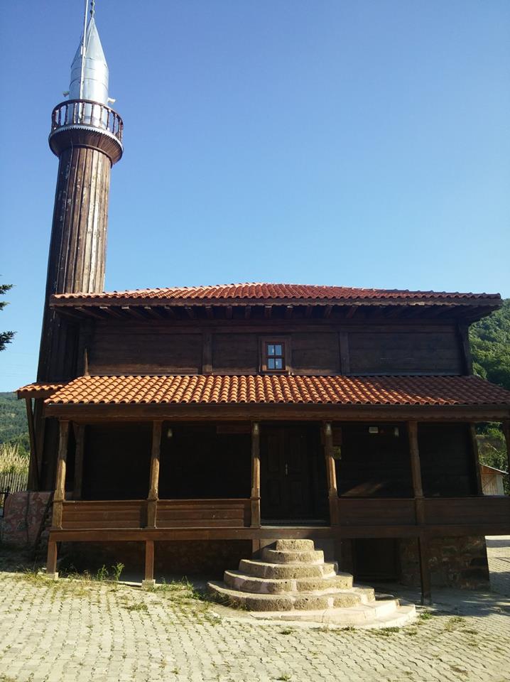 Genc Gazete İznik Elmalı’da Gürcüler'den Ahşap Sanatı Elmalı Camii (18)