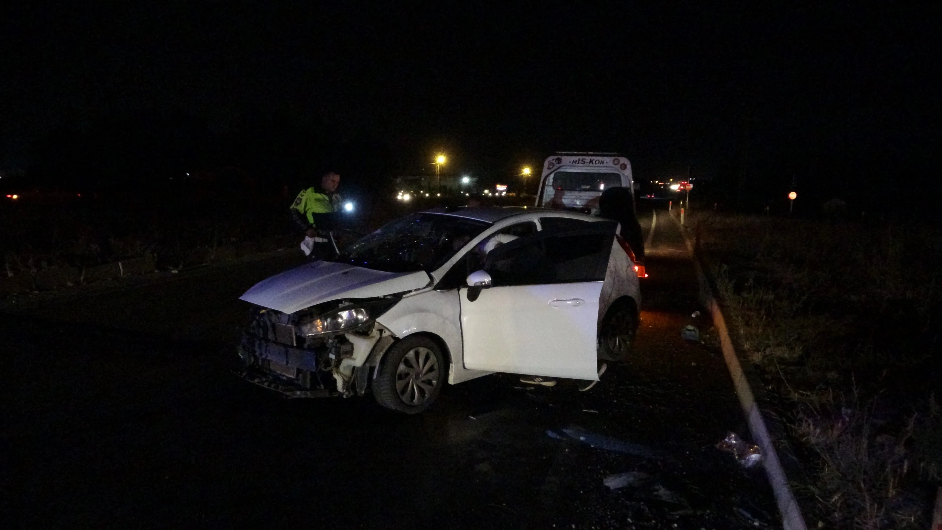 Malatya'da Askeri Araç Otomobille Çarpıştı 5'I Asker 7 Yaralı (3)