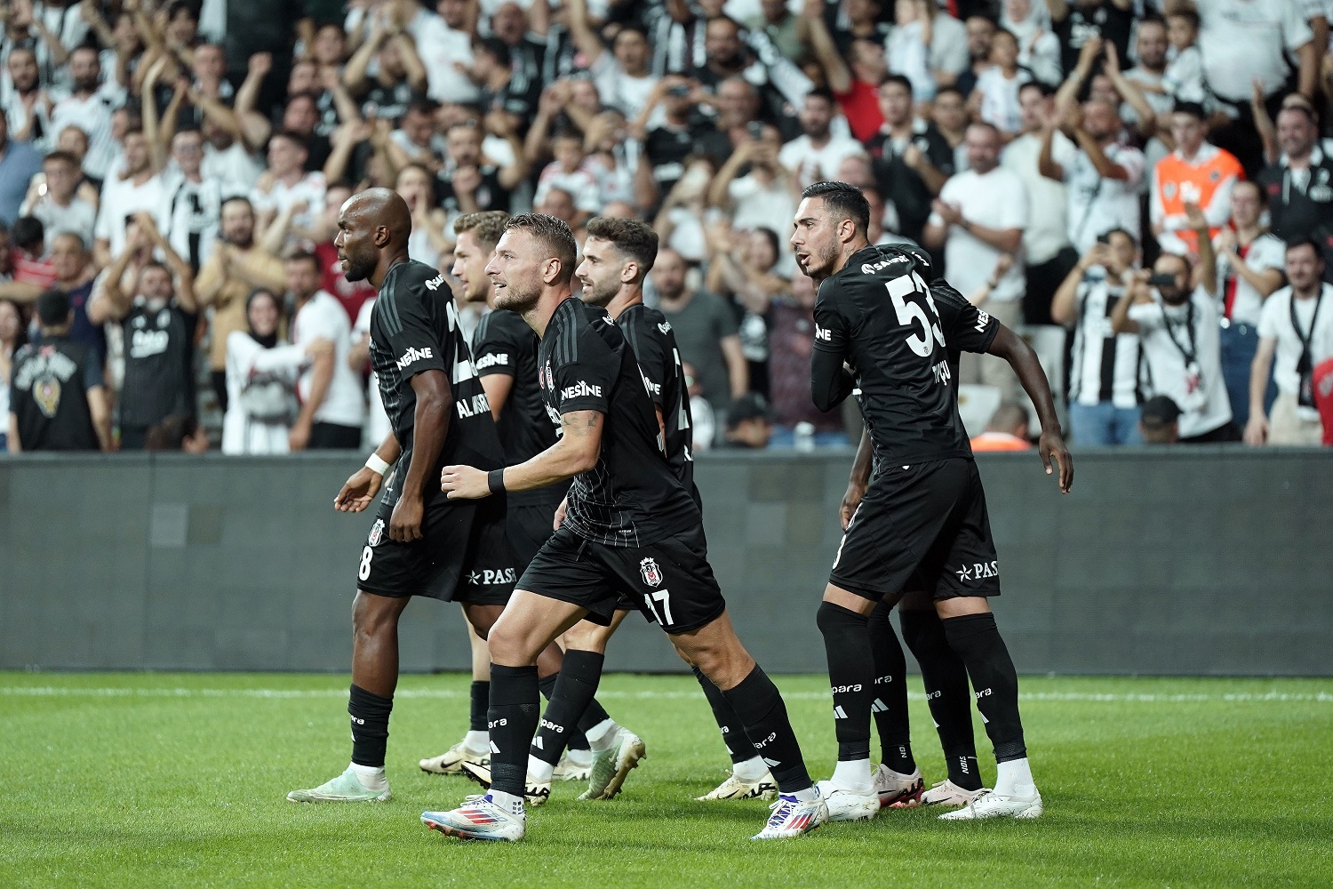 Genç Gazete Gözler Galatasaray Beşiktaş Derbisine Çevrildi! (7)