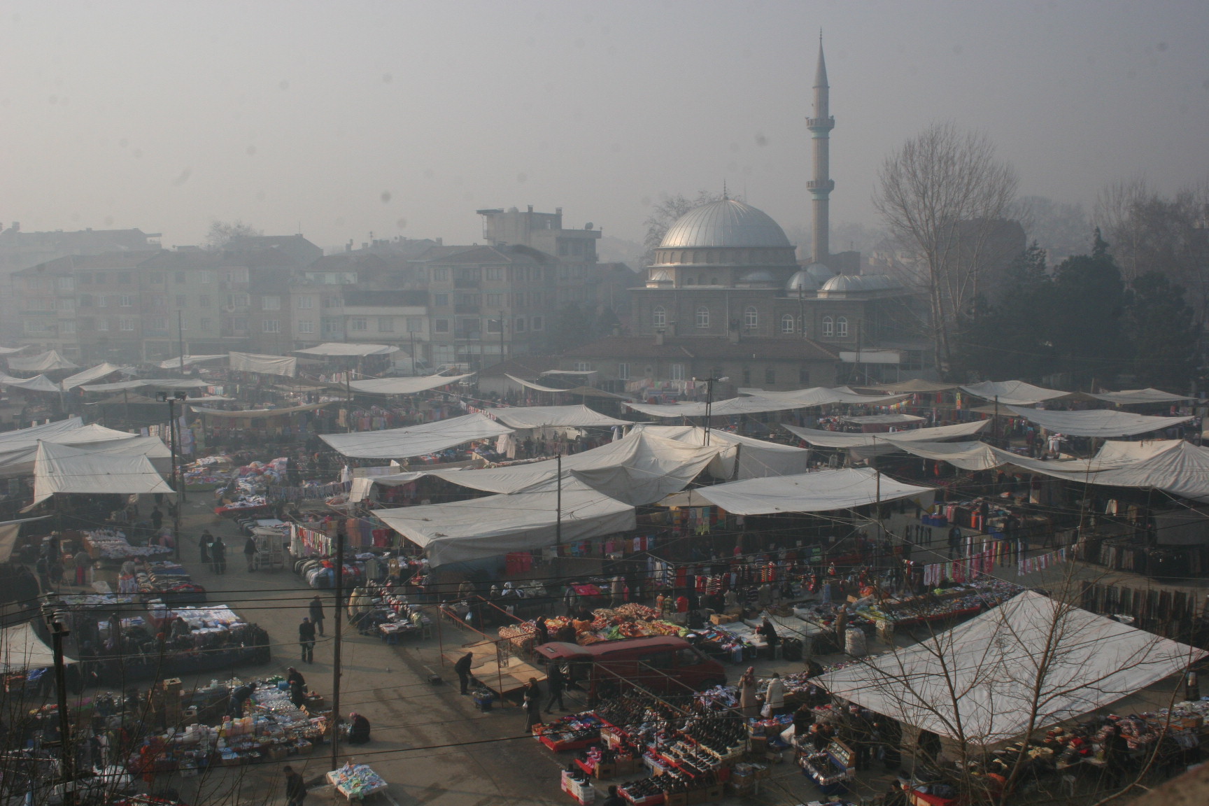 Gençgazete Inegöl Maziden Kare Perşembe Pazaryeri (8)