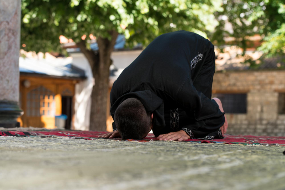 Gençgazete Namaz Kılmak Salat Pray Dua Secde (9)