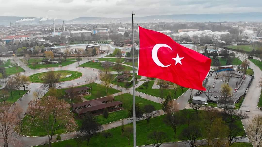 İnegöl Hi̇kmet Şahi̇n Kültür Park (1)