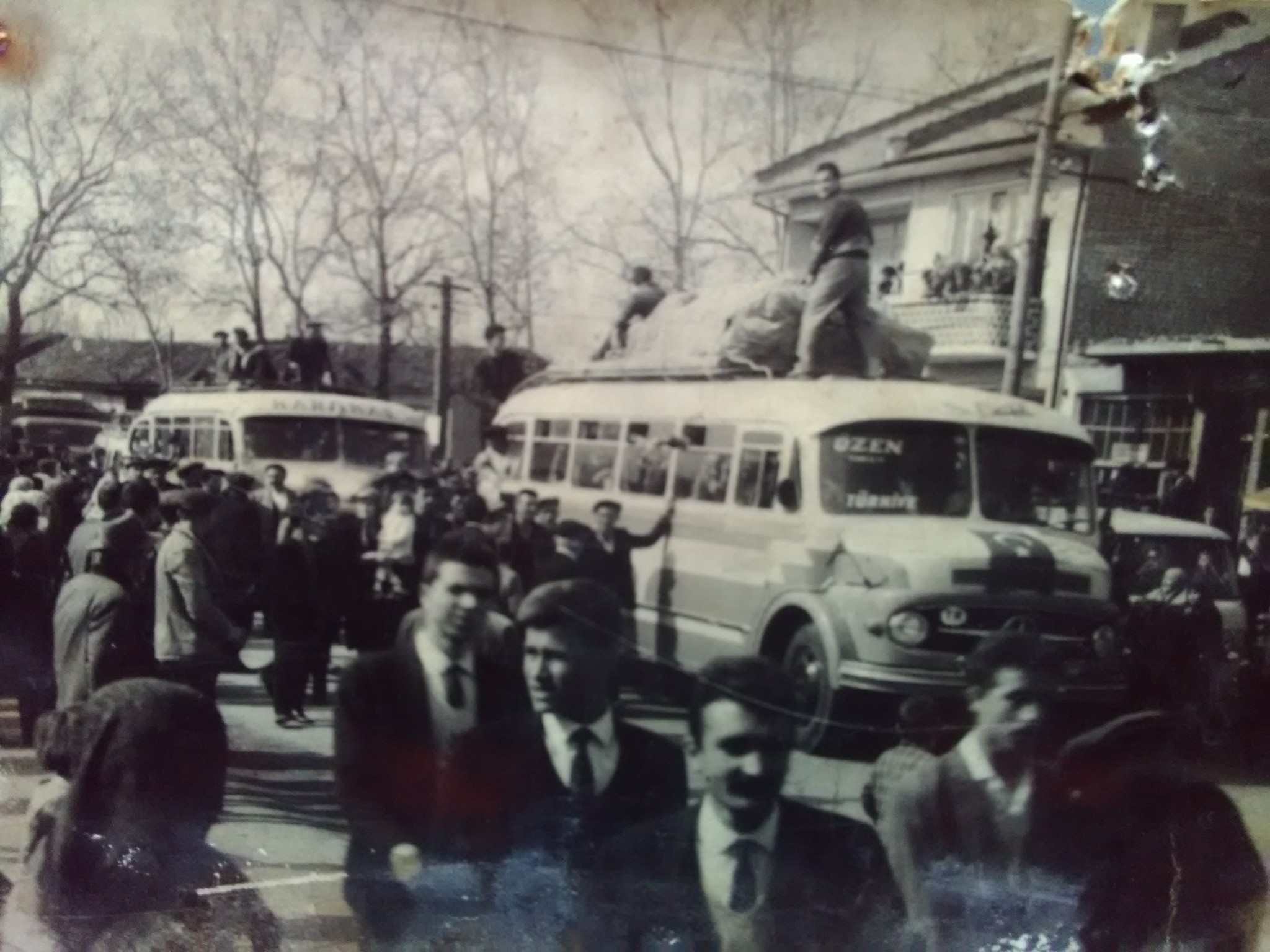 Genç Gazete Mazi̇den Kare Hac Kafi̇lesi̇ İnegöl Düvenci̇ Hac Kafi̇lesi̇ 1960'Li Yillar (13)