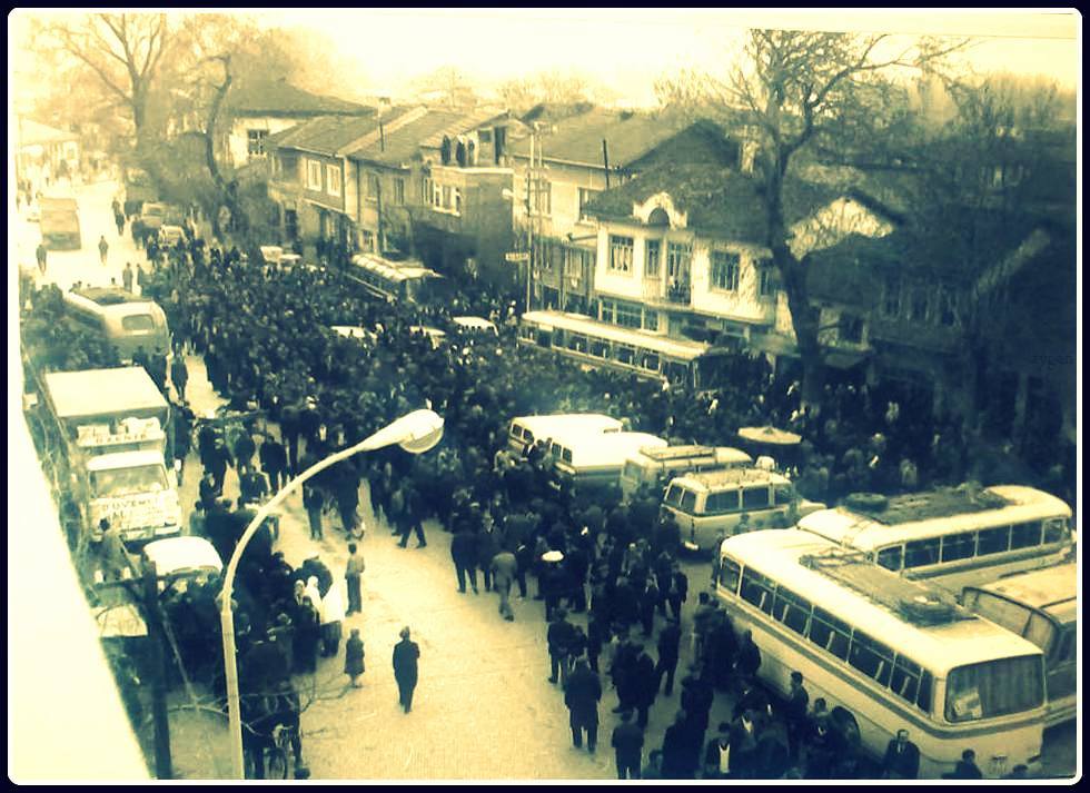 Genç Gazete Mazi̇den Kare Hac Kafi̇lesi̇ İnegöl Düvenci̇ Hac Kafi̇lesi̇ 1960'Li Yillar (8)