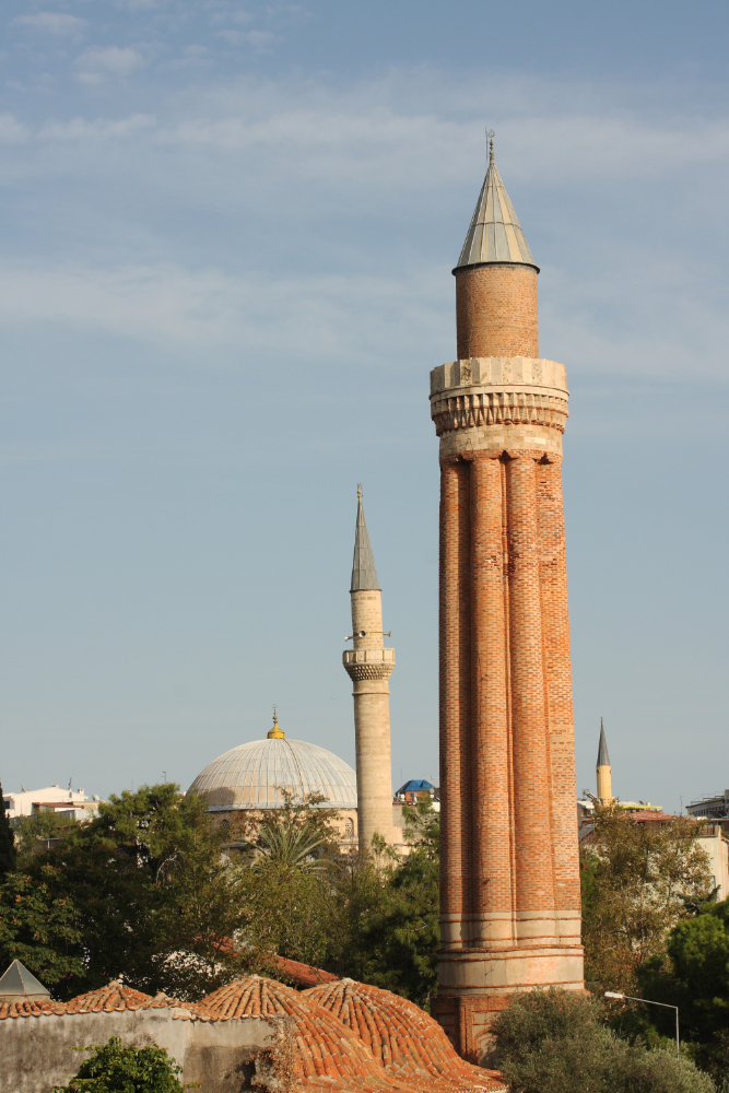 Genç Gazete Salâ Nedir Salâ Ne Zaman Ve Nasıl Okunur Cami Mescid Minare (3)