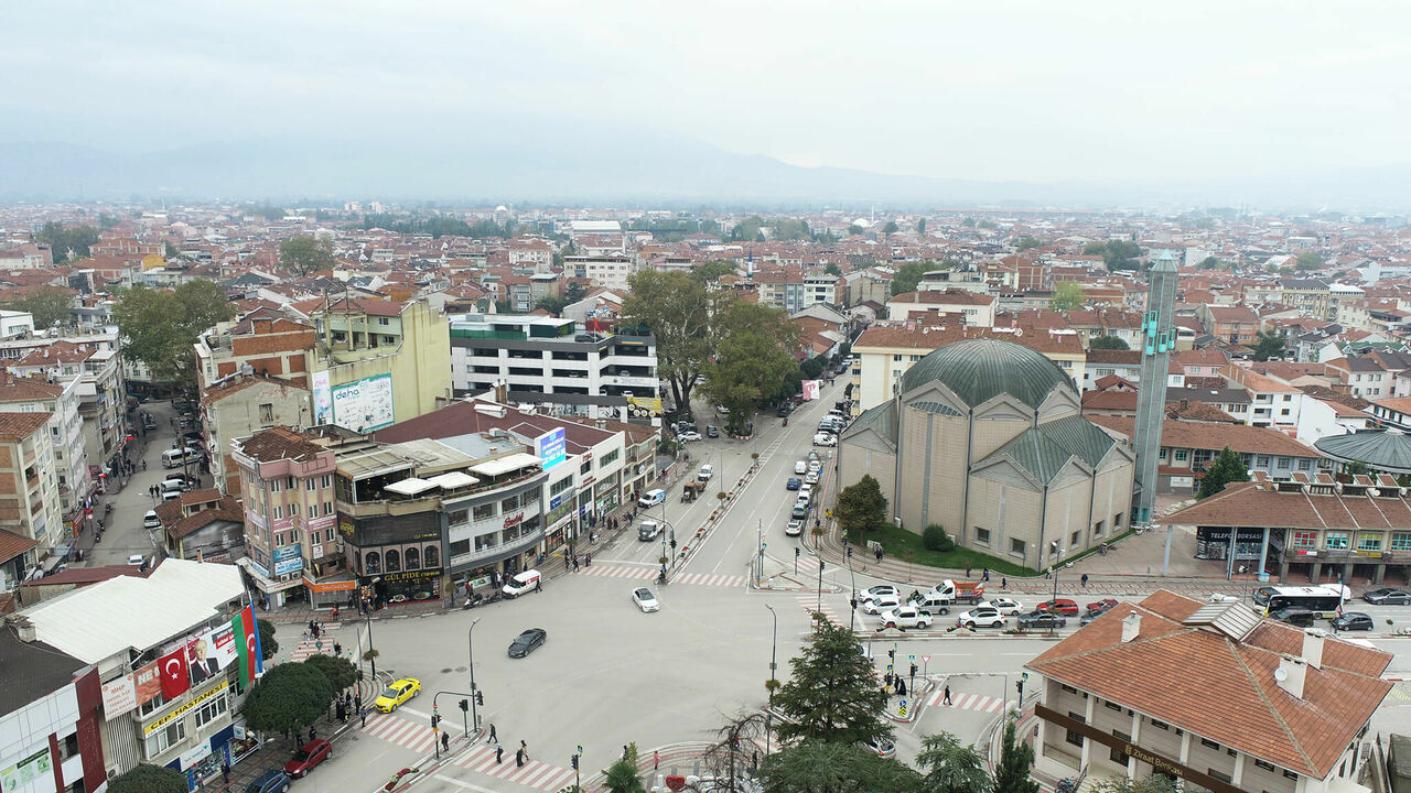 Gençgazete Yıldız Sineması, Ziraat Bankası Ve Sani Konukoğlu Camii (7)