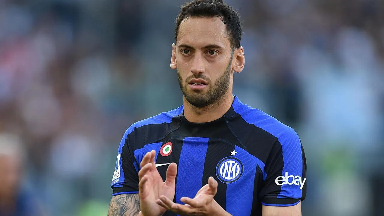 Hakan Çalhanoğlu Penaltı Kaçırdı Inter Beraberliğe Razı Oldu!