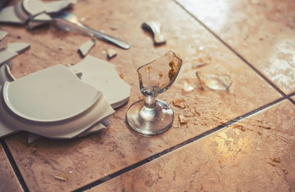 Hanım Kırarsa Kaza, Halayık Kırarsa Ceza Atasözü Ne Demek Ne Anlama Geliyor (3)