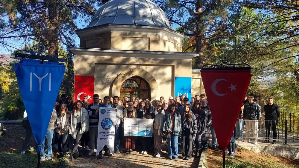 İnegöl'e Yeni Gelen Üniversite Öğrencilerine Şehir Turu!