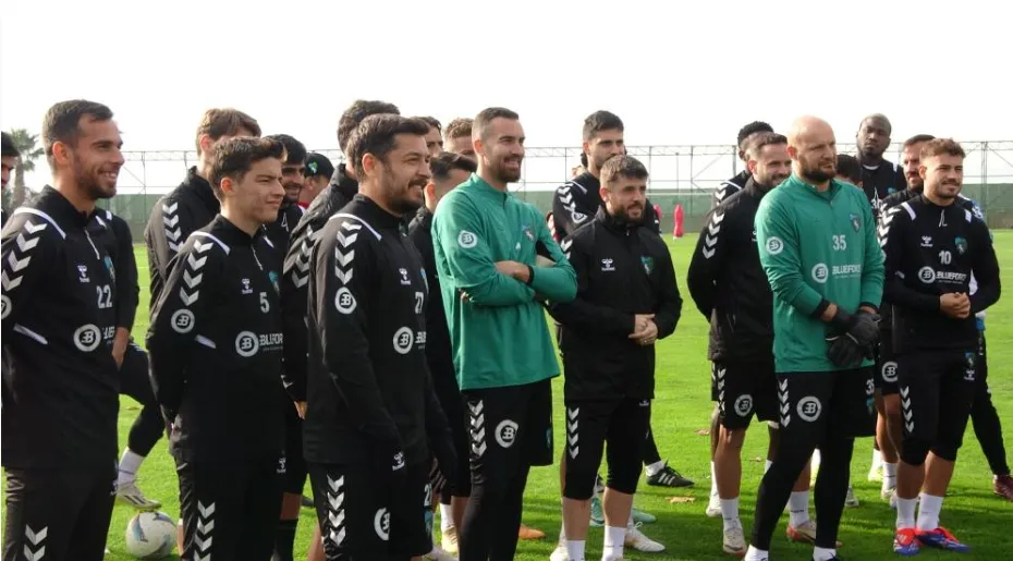 Kocaelispor Antrenmanında Duygusal Sürpriz (4)