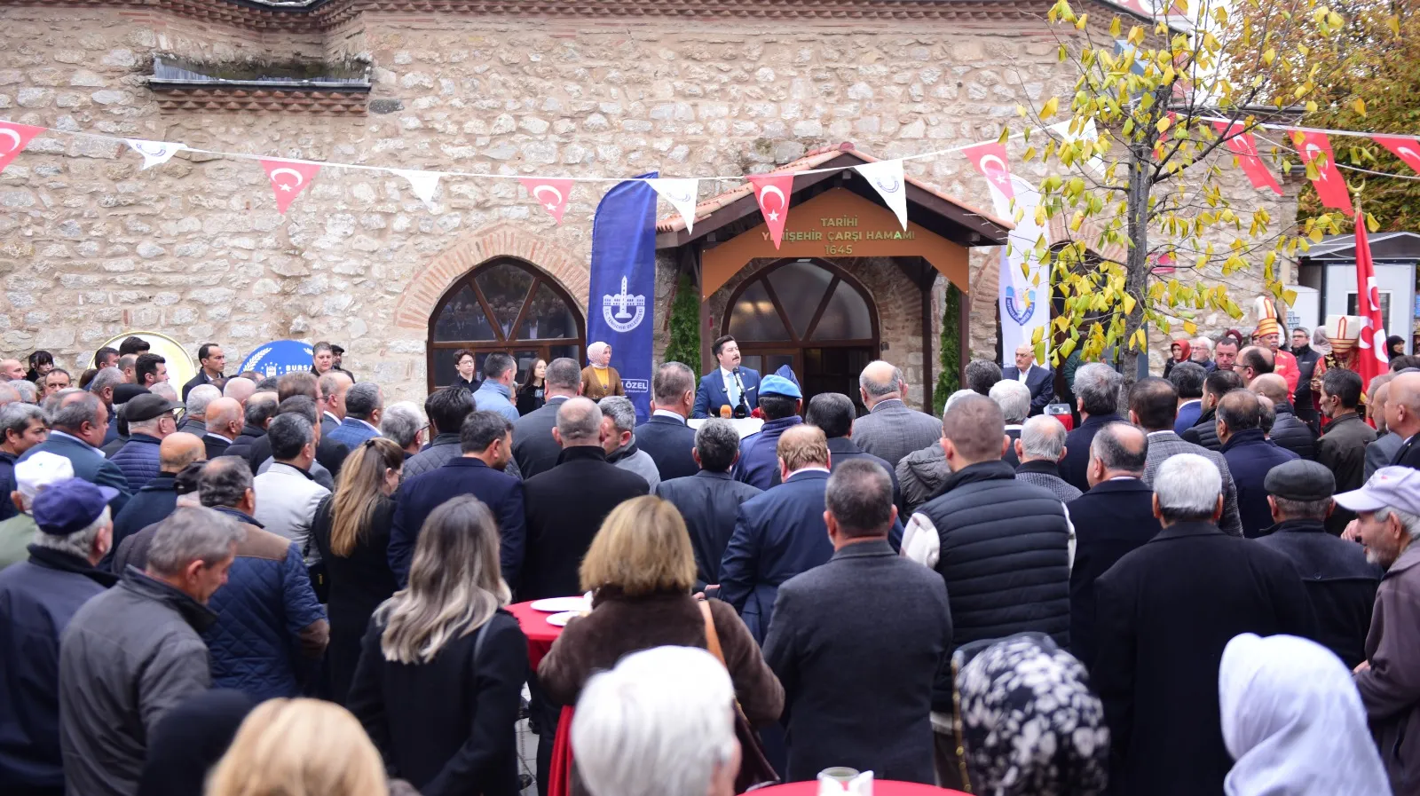 Tarihi Yenişehir Çarşı Hamamı Coşkulu Bir Törenle Yeniden Açıldı! (12)