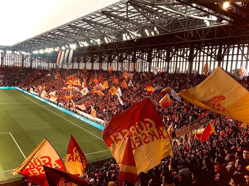 Trendyol Süper Lig'de Tribün Doluluk Oranları Şaşırttı! İlk 3'Te Sürpriz Takım! (2)